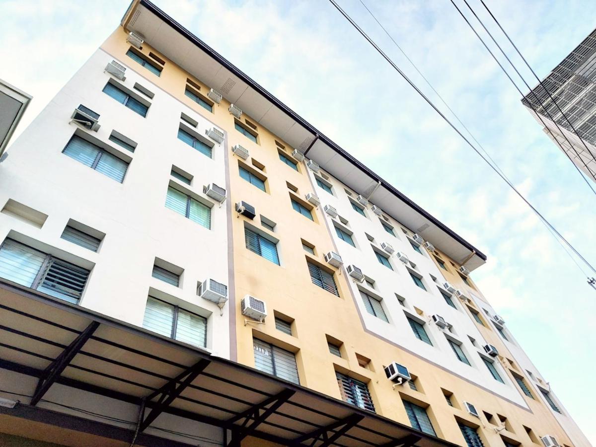 Airobedz Manila - A Value Hotel Exterior foto
